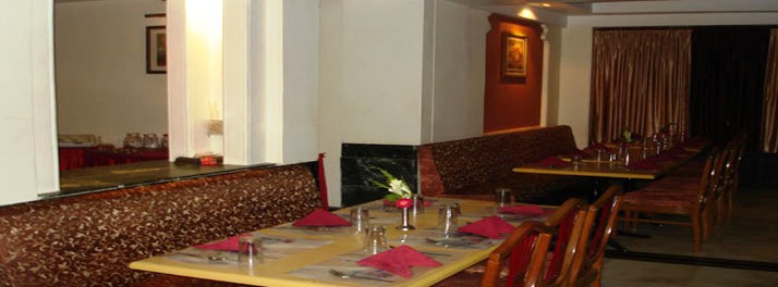 1734/Hotel Yuvraj - Vadodara 04.jpg